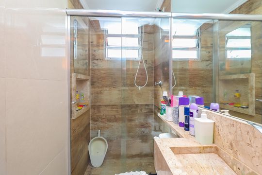 Banheiro de apartamento à venda com 2 quartos, 44m² em Itaquera, São Paulo