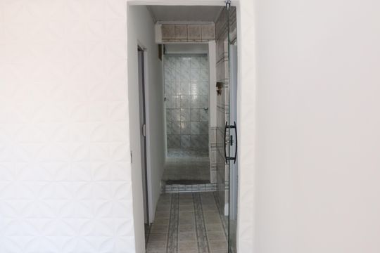Corredor de apartamento para alugar com 2 quartos, 65m² em Luz, Nova Iguaçu