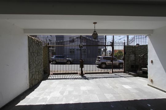Garagem de casa à venda com 4 quartos, 370m² em Jardim America, Belo Horizonte