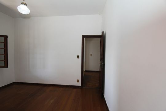 Quarto 1 - Suíte de casa à venda com 4 quartos, 370m² em Jardim America, Belo Horizonte