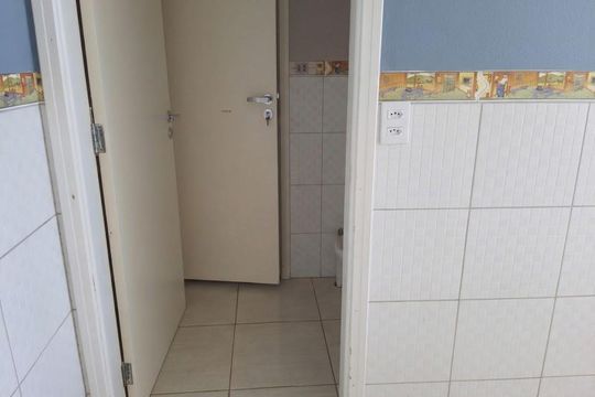 Corredor de casa à venda com 3 quartos, 176m² em Conjunto Habitacional Parque da Floresta, Campinas