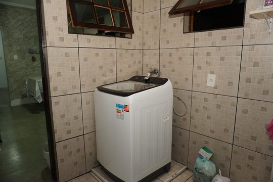 Casa para alugar com 3 quartos, 200m² em Morro do Índio, Embu das Artes