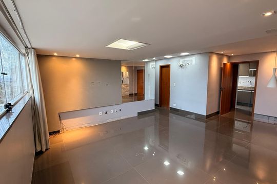 Apartamento para alugar com 3 quartos, 107m² em Parque Amazonia, Goiânia
