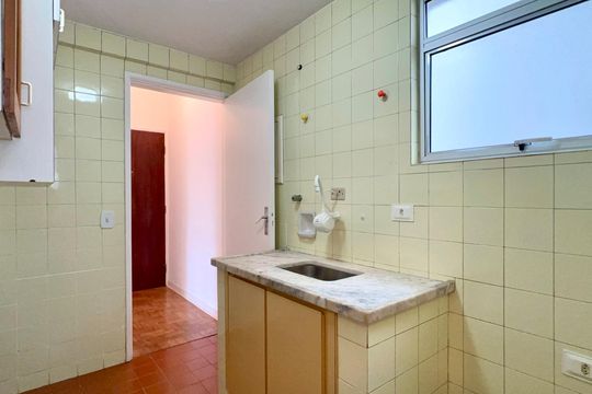 Cozinha de apartamento para alugar com 2 quartos, 78m² em Paraíso, São Paulo
