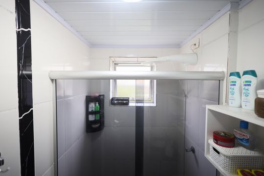 Banheiro de apartamento para alugar com 2 quartos, 50m² em Jardim D’abril, Osasco