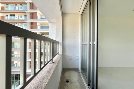 Varanda de kitnet/studio à venda com 1 quarto, 25m² em Ibirapuera, São Paulo