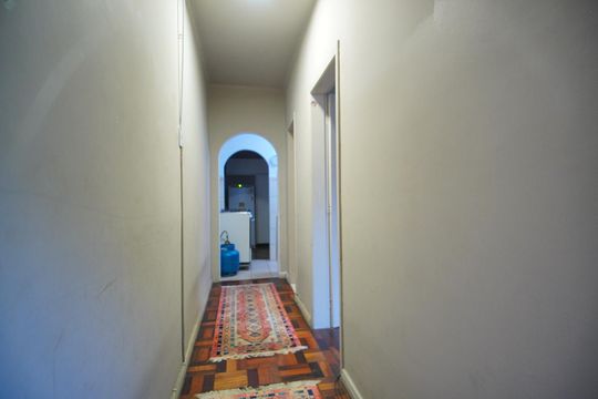 Corredor de apartamento à venda com 2 quartos, 157m² em Auxiliadora, Porto Alegre