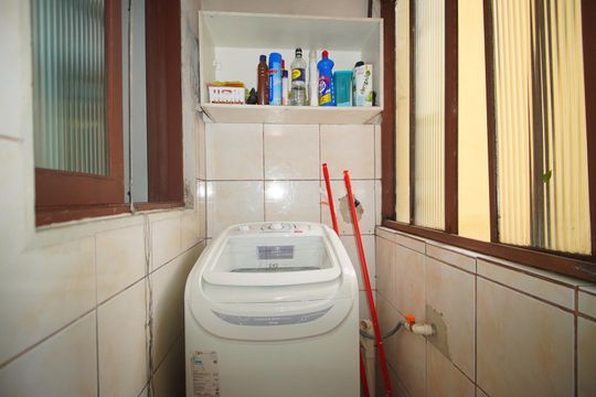 Área de serviço de apartamento à venda com 2 quartos, 157m² em Auxiliadora, Porto Alegre