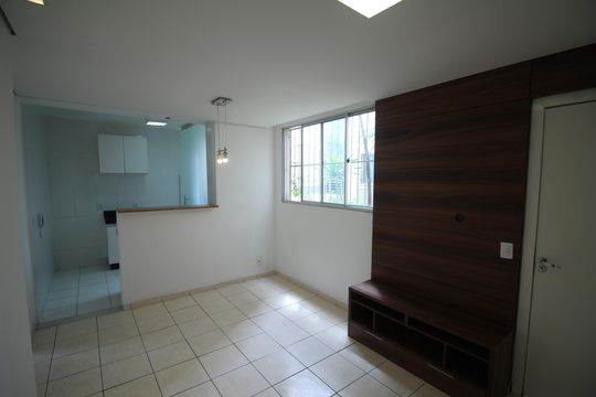 Sala de apartamento para alugar com 2 quartos, 48m² em Santa Maria, Contagem