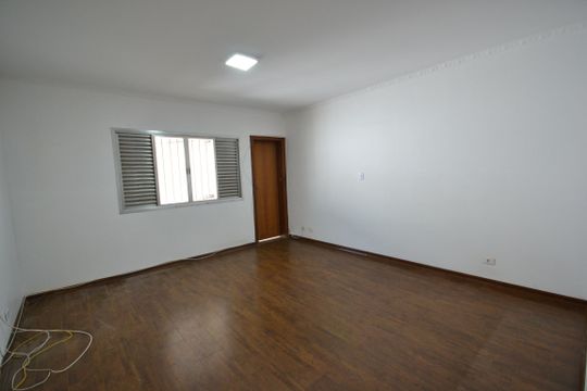 Quarto 1 de casa para alugar com 2 quartos, 200m² em Jardim Bonfiglioli, São Paulo