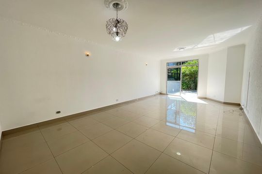 Casa para alugar com 2 quartos, 200m² em Jardim Bonfiglioli, São Paulo