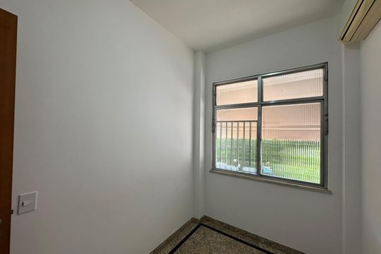 Apartamento para alugar com 2 quartos, 56m² em Pitangueiras, Rio de Janeiro