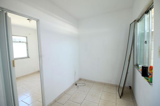 Sala de apartamento para alugar com 1 quarto, 75m² em Irajá, Rio de Janeiro