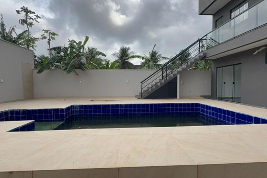 Casa para alugar com 2 quartos, 350m² em Recreio dos Bandeirantes, Rio de Janeiro