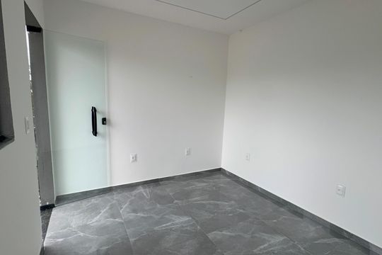 Casa para alugar com 2 quartos, 350m² em Recreio dos Bandeirantes, Rio de Janeiro