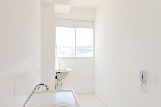 Cozinha de apartamento para alugar com 2 quartos, 45m² em Vila Nova Bonsucesso, Guarulhos