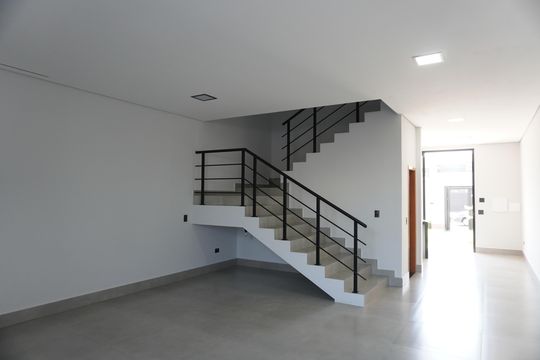 Casa à venda com 3 quartos, 160m² em Jardim Helena, Americana