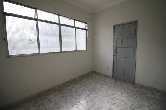 Casa para alugar com 2 quartos, 90m² em Taquara, Rio de Janeiro
