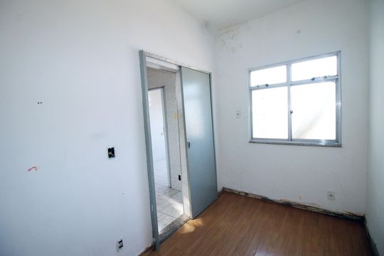 Quarto 3 de apartamento para alugar com 3 quartos, 30m² em Irajá, Rio de Janeiro