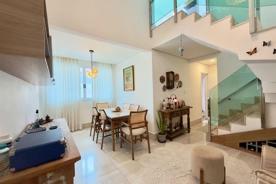 Apartamento à venda com 4 quartos, 160m² em União, Belo Horizonte