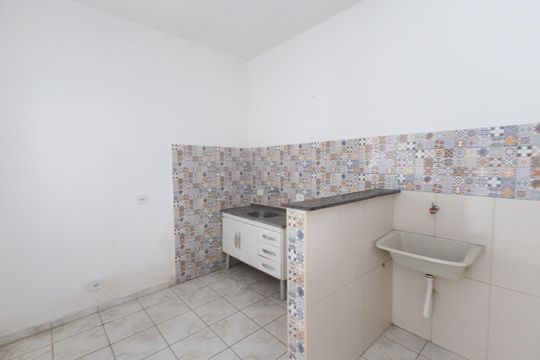 Cozinha / Tanque de apartamento para alugar com 1 quarto, 45m² em Vila Maria, São Paulo