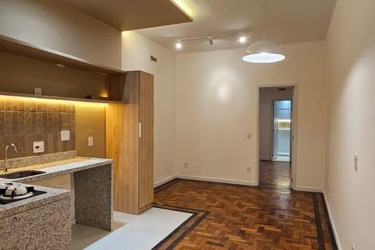 Apartamento à venda com 1 quarto, 42m² em Catete, Rio de Janeiro