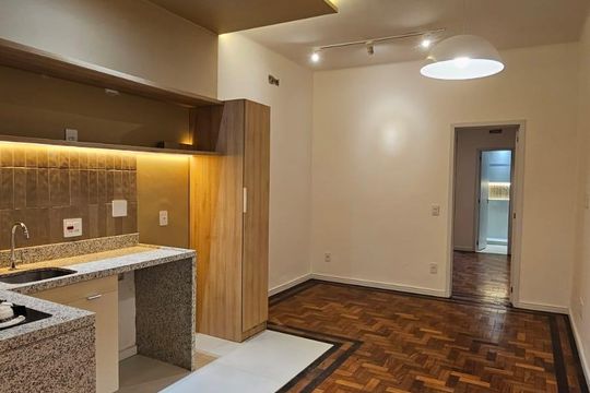 Sala de apartamento à venda com 1 quarto, 42m² em Catete, Rio de Janeiro