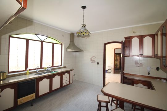 Cozinha de casa para alugar com 5 quartos, 220m² em Vila Barbosa, São Paulo