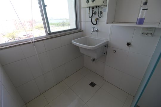 Área de Serviço de apartamento para alugar com 2 quartos, 67m² em Barra da Tijuca, Rio de Janeiro