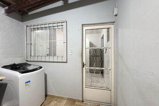 Área de serviço de kitnet/studio para alugar com 1 quarto, 32m² em Vale Do Jatoba (Barreiro, Contagem