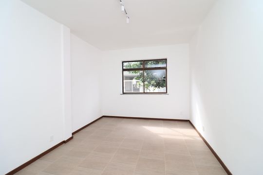 Apartamento para alugar com 3 quartos, 120m² em Zumbi, Rio de Janeiro