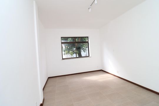 Sala de apartamento para alugar com 3 quartos, 120m² em Zumbi, Rio de Janeiro