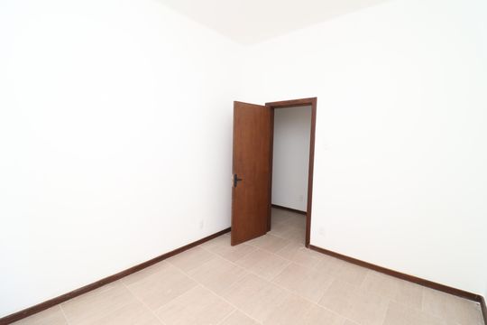Quarto 1 de apartamento para alugar com 3 quartos, 120m² em Zumbi, Rio de Janeiro
