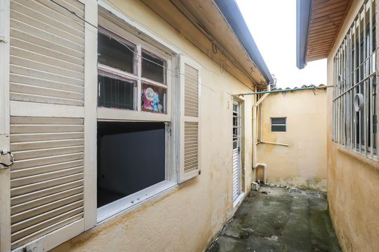 Fachada de casa para alugar com 1 quarto, 40m² em Vila São José, São Paulo