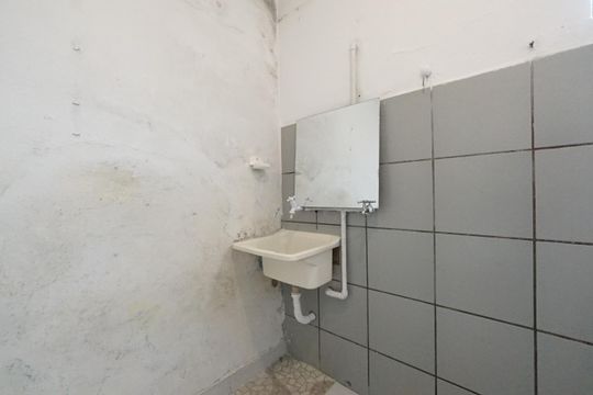 Banheiro de casa para alugar com 1 quarto, 40m² em Vila São José, São Paulo