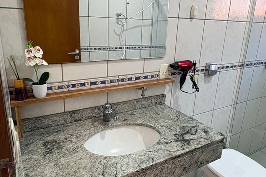 Banheiro 1 de casa à venda com 4 quartos, 1050m² em Colinas de Indaiatuba I, Indaiatuba
