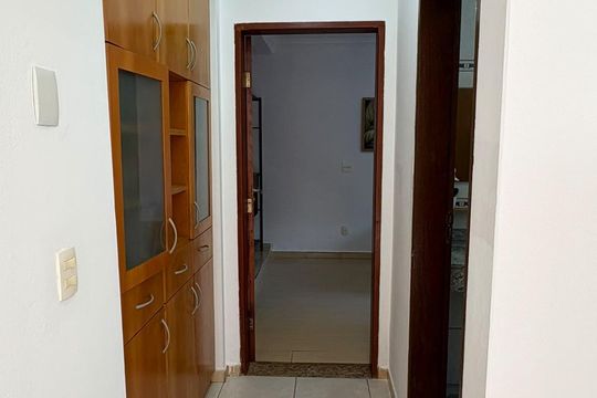 Corredor de casa à venda com 4 quartos, 1050m² em Colinas de Indaiatuba I, Indaiatuba