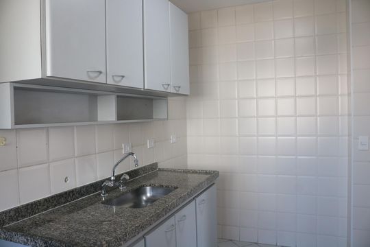 Cozinha de apartamento para alugar com 2 quartos, 60m² em Perdizes, São Paulo