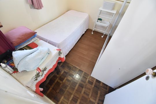 Quarto de Serviço de apartamento à venda com 3 quartos, 219m² em Centro, Curitiba