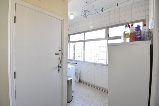 Área de Serviço de apartamento à venda com 3 quartos, 219m² em Centro, Curitiba