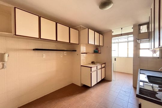 Cozinha de apartamento à venda com 3 quartos, 96m² em Indianópolis, São Paulo