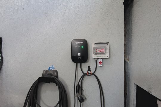 Garagem de casa à venda com 3 quartos, 290m² em Santa Branca, Belo Horizonte