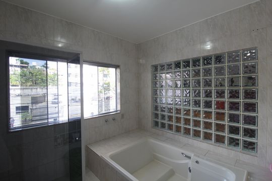 Banheiro da Suite de casa à venda com 3 quartos, 290m² em Santa Branca, Belo Horizonte