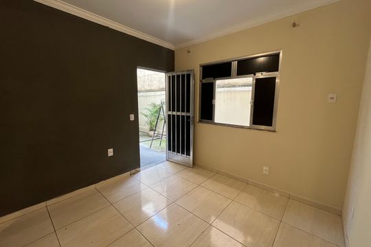 Sala de apartamento para alugar com 1 quarto, 45m² em Taquara, Rio de Janeiro