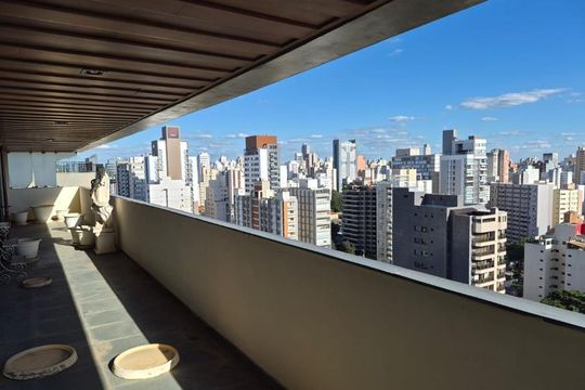 Apartamento à venda com 4 quartos, 580m² em Cambuí, Campinas