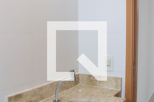 Banheiro de apartamento para alugar com 3 quartos, 80m² em Setor Leste Universitário, Goiânia