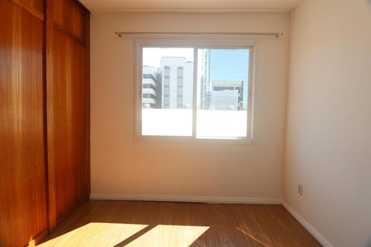Quarto  de apartamento para alugar com 1 quarto, 34m² em Centro, Canoas