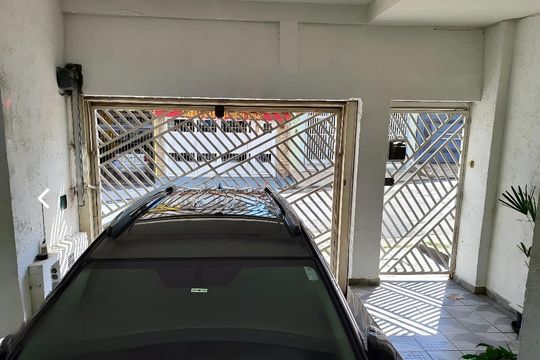Garagem de casa à venda com 4 quartos, 180m² em Vila Continental, São Paulo