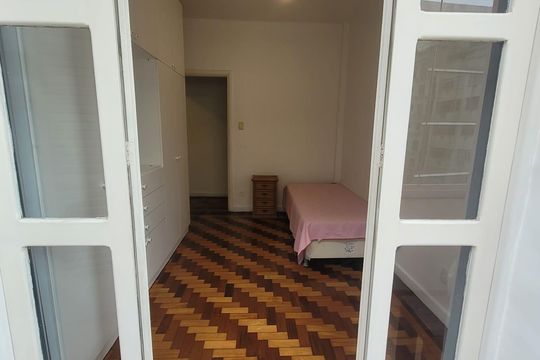Quarto de apartamento para alugar com 2 quartos, 80m² em Copacabana, Rio de Janeiro