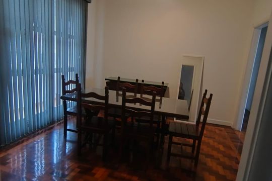 Sala de apartamento para alugar com 2 quartos, 80m² em Copacabana, Rio de Janeiro